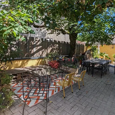 Studihotel Le Cosy 3* Saint-Maurice-de-Gourdans