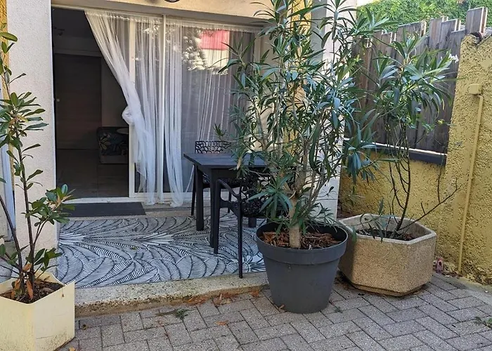 Lejlighed Studihotel Le Cosy Saint-Maurice-de-Gourdans