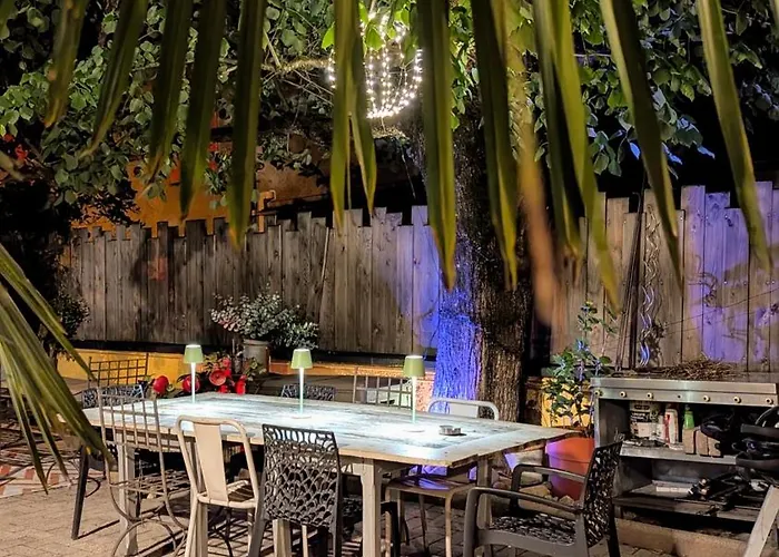 Lejlighed Studihotel Le Cosy Saint-Maurice-de-Gourdans